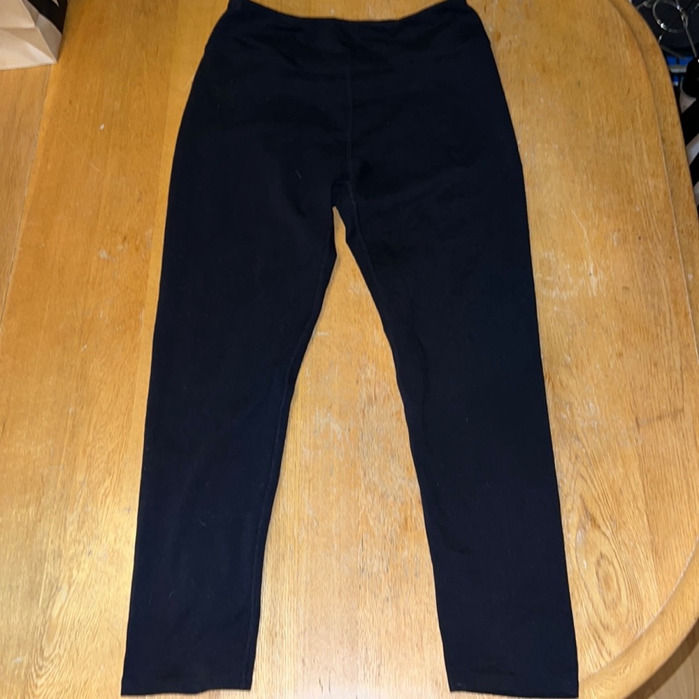 SO black leggings